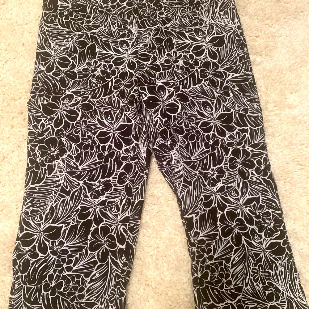 Rekucci Women’s Plus Size 16w capri’s